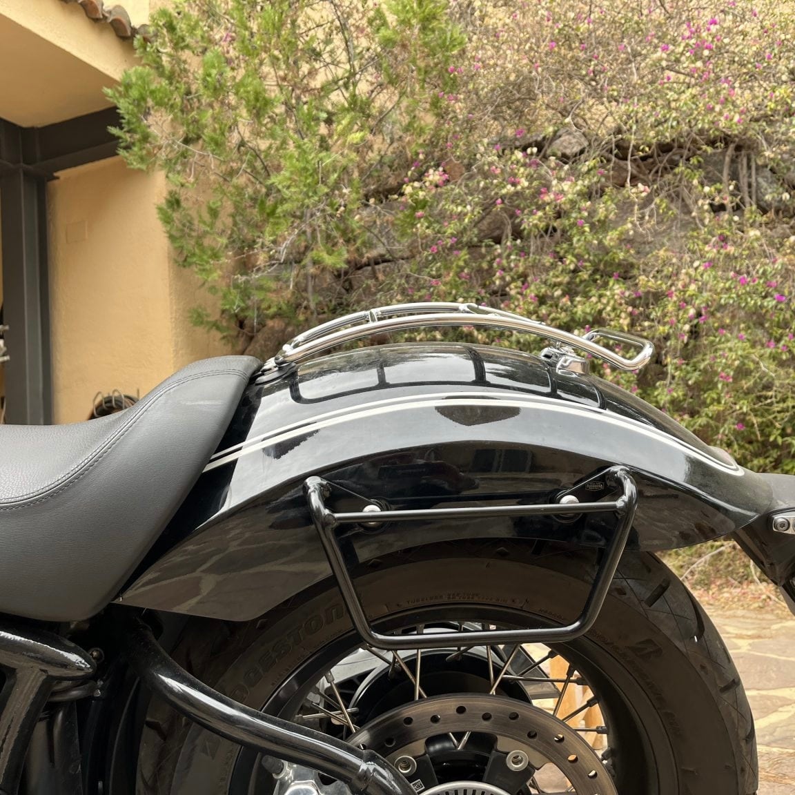 Bmw R18 rack black LHS