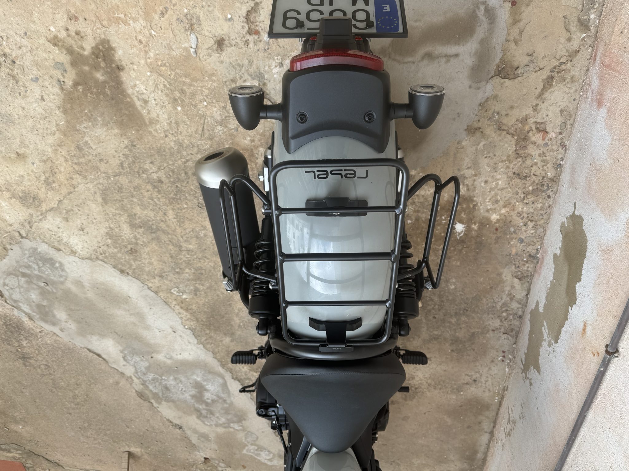 Rabel Racl Tailgate luggage rack for Honda rebel 500 - Satin Black - La Poderosa ...