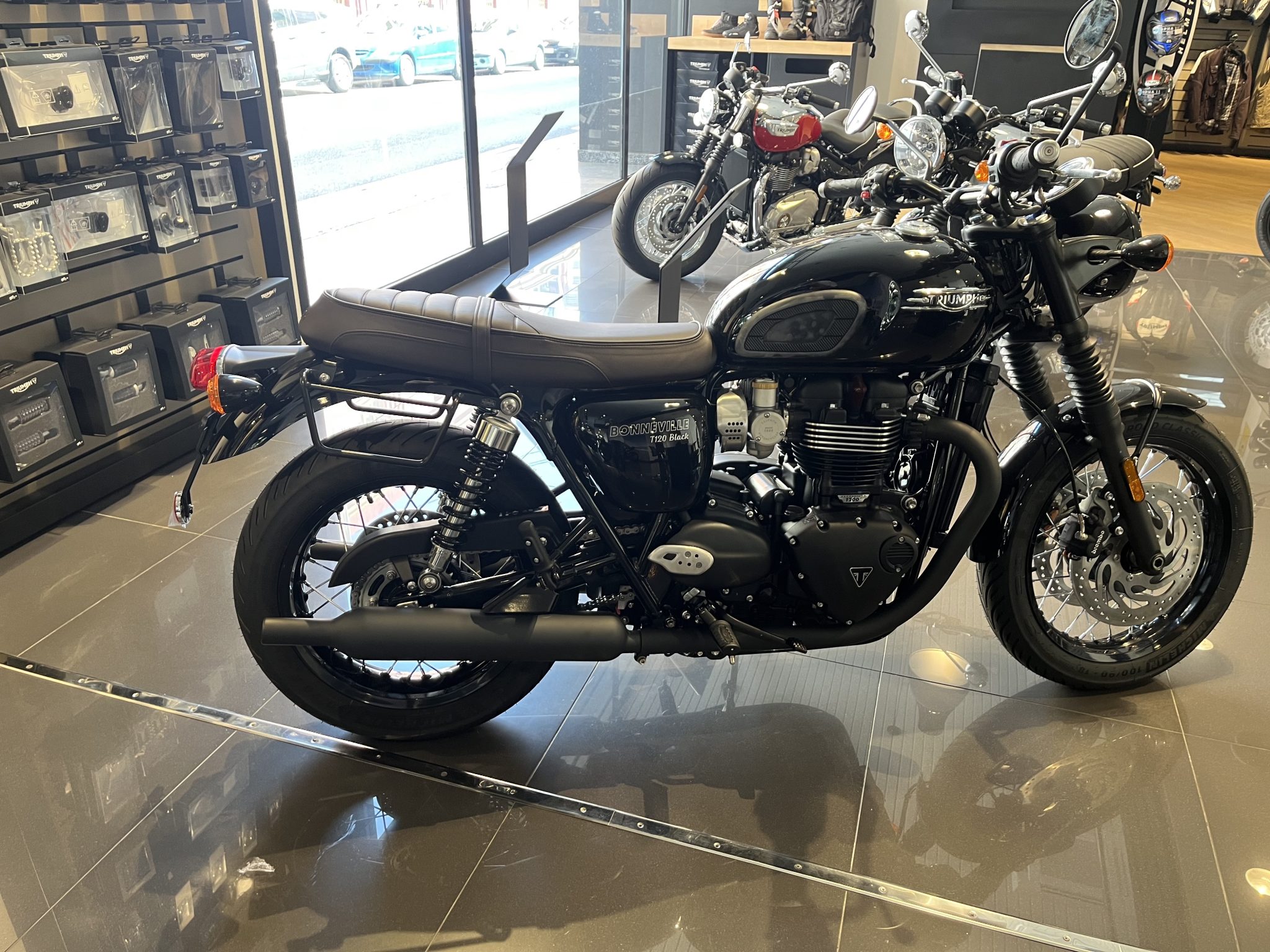 Saddlebag support Triumph Bonneville T100 Satin Black (both sides) - La ...