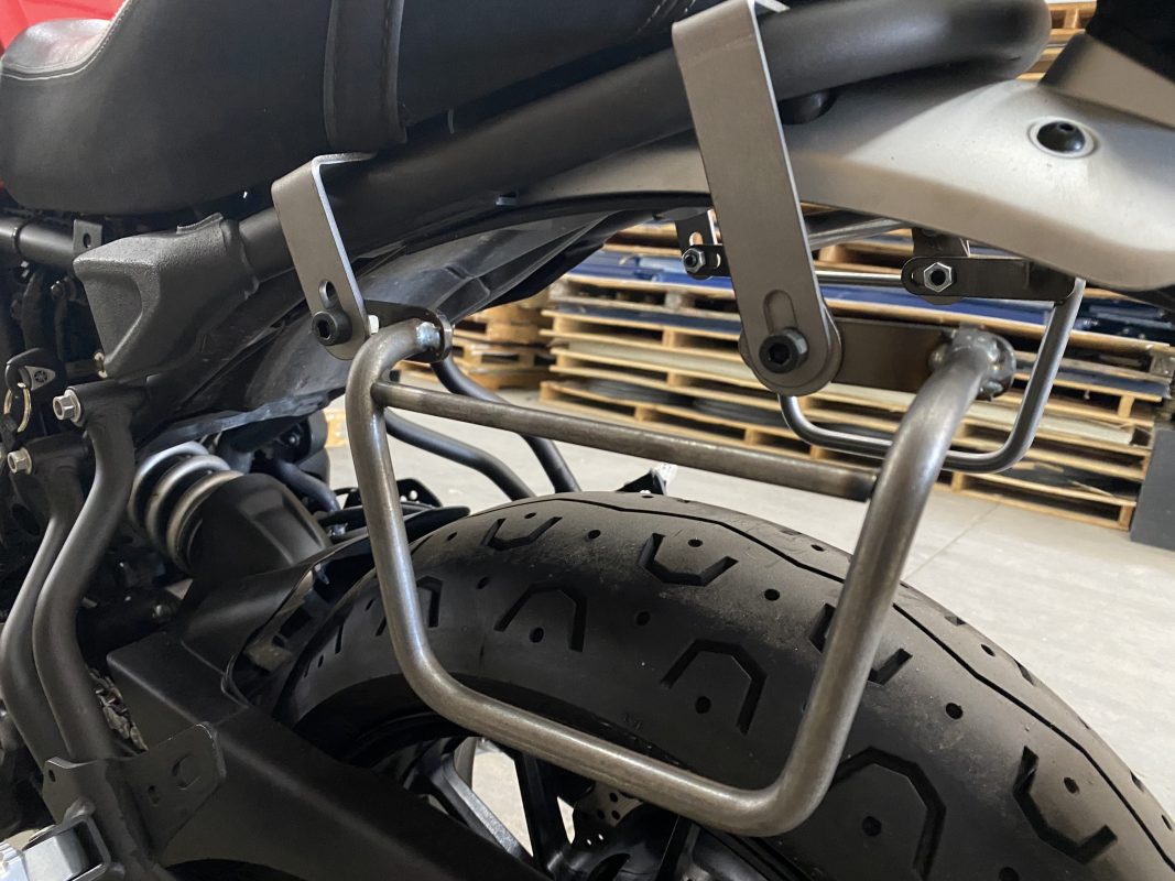 yamaha sr400 saddlebags