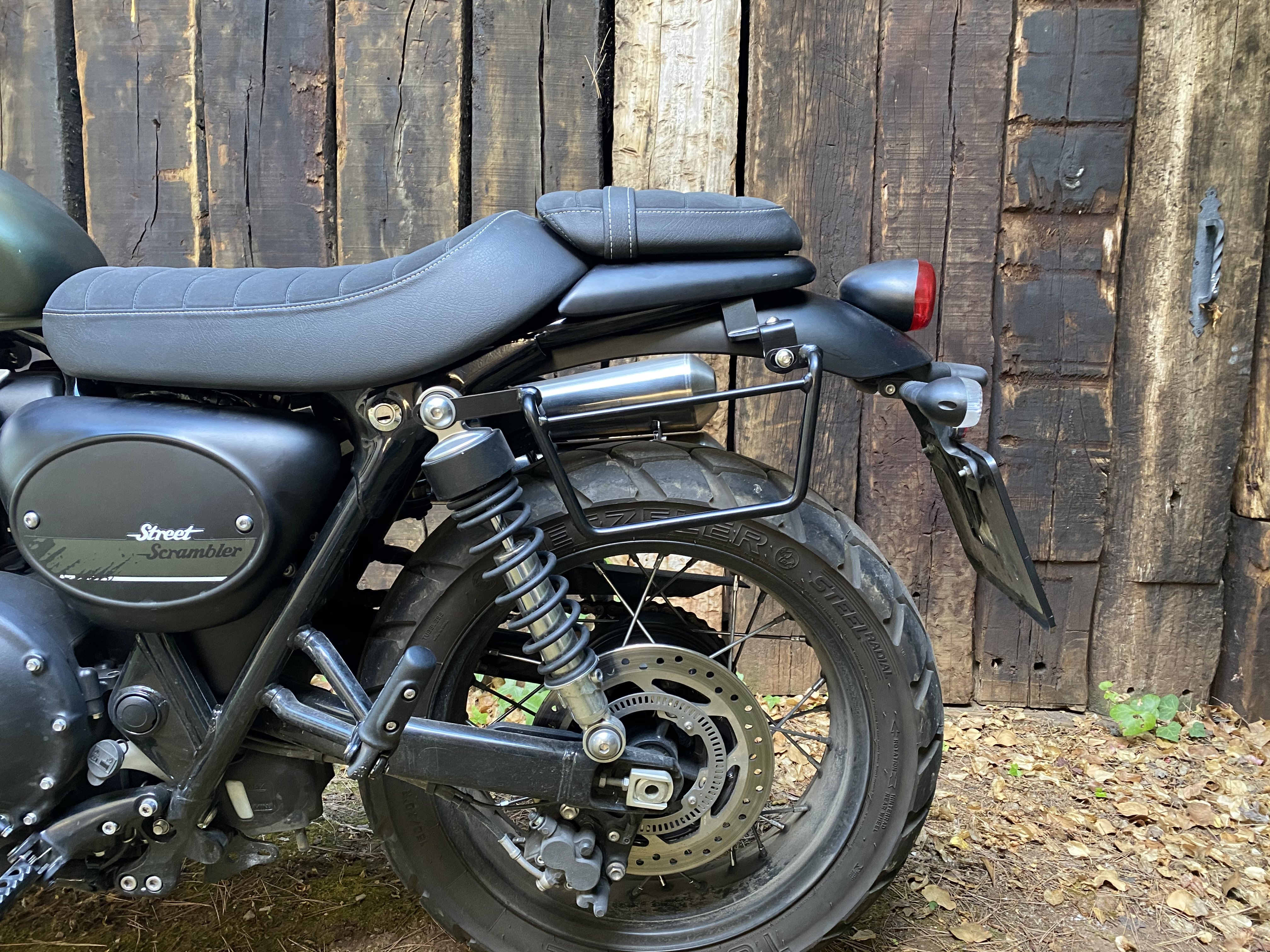soporte-LHS-StreetScrambler-Triumph_40923282-c0fa-4232-9088-7988afb98b27