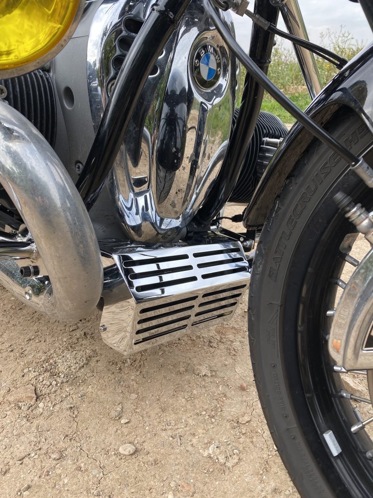 Bmw R18 oil cooler guard chrome - La Poderosa Goods - Saddlebags ...