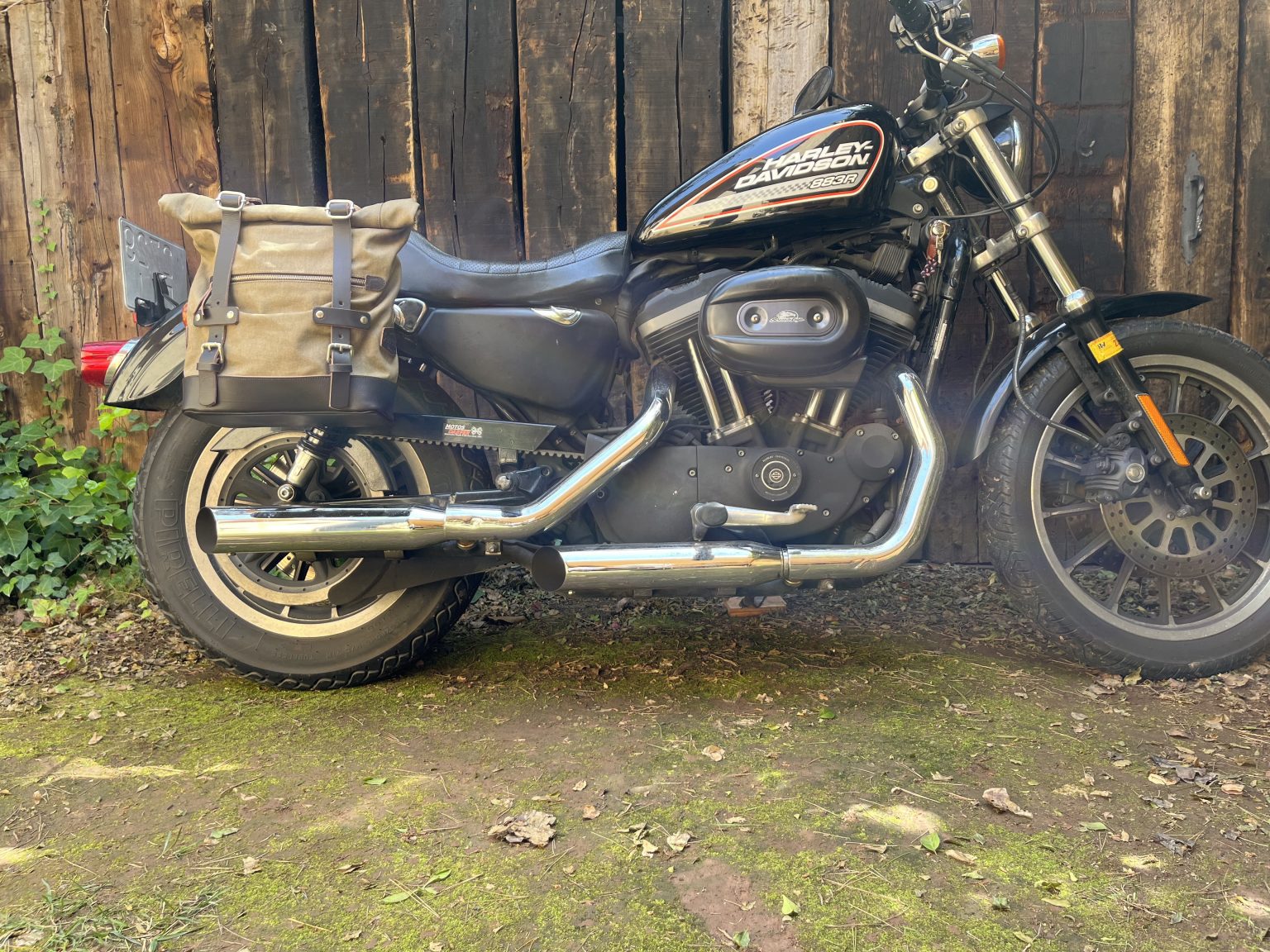 Support De Sacoche Pour Harley Sportster 883 Iron Et Dyna Fat Bob - Paire De Supports En Acier Chromé Ou Noir, Facile à Installer