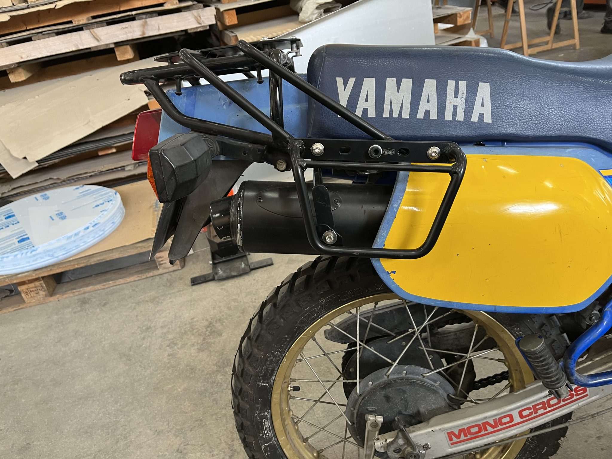 Saddlebag racks Yamaha XT600Z Tenere 1VJ satin black La Poderosa