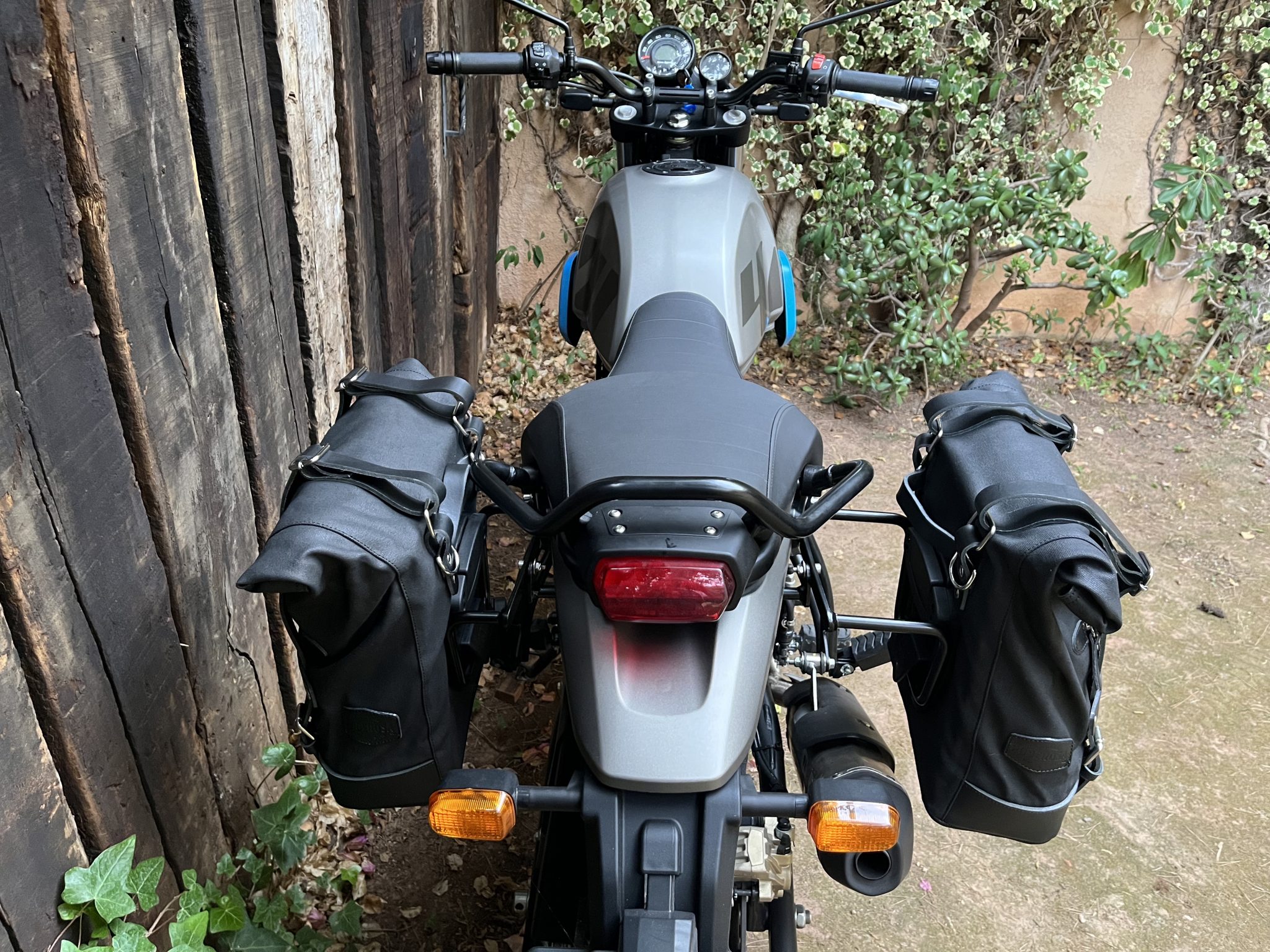 Saddlebag holder Royal Enfield Scram 411 Satin black La Poderosa