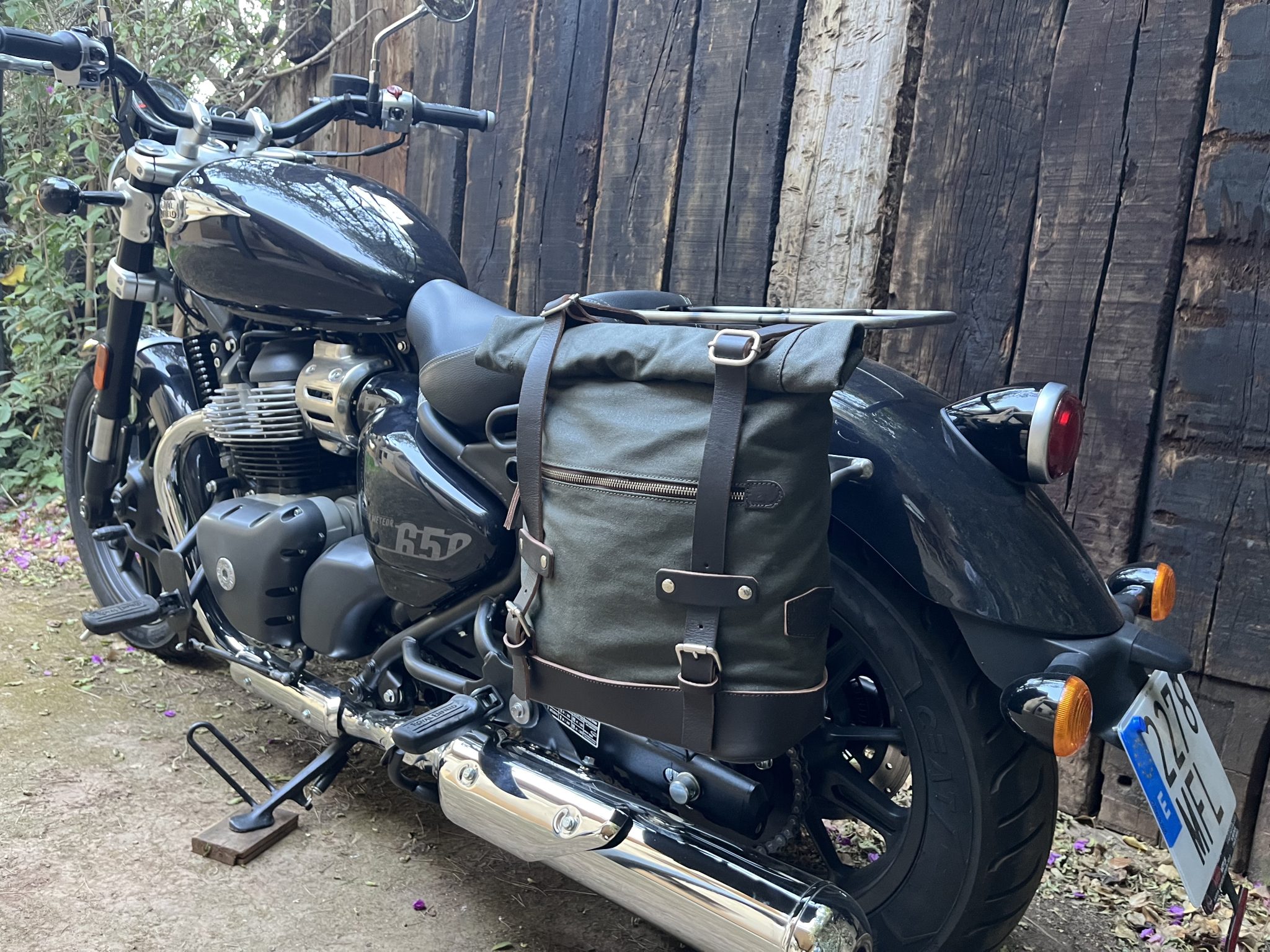 Sacoche Arrière Moto Extensible 50L - Bagagerie Voyage étanche - Noire, Avec Housse De Pluie - NEUF