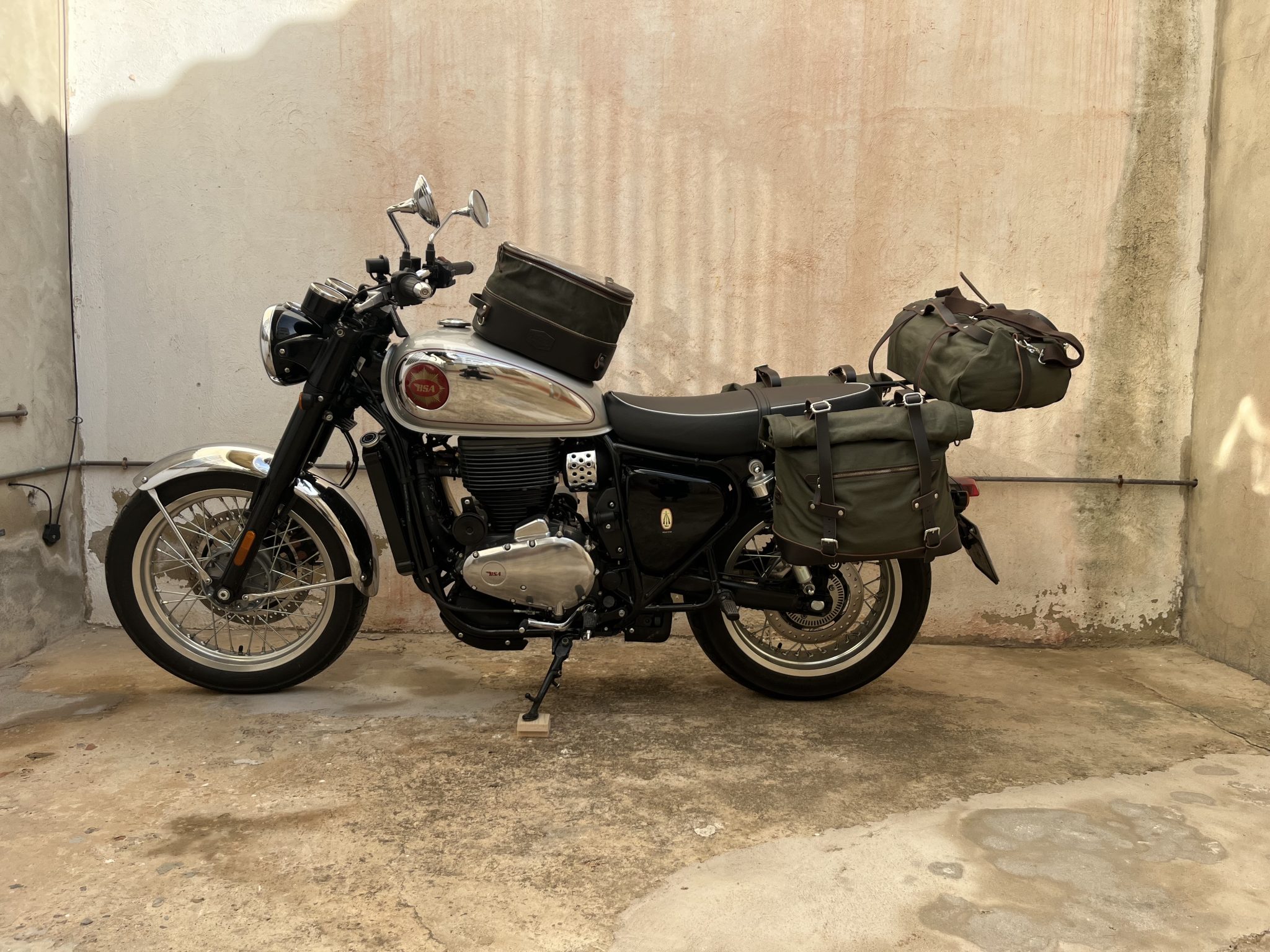 Rear luggage rack for BSA Goldstar 650 chrome - La Poderosa Goods ...