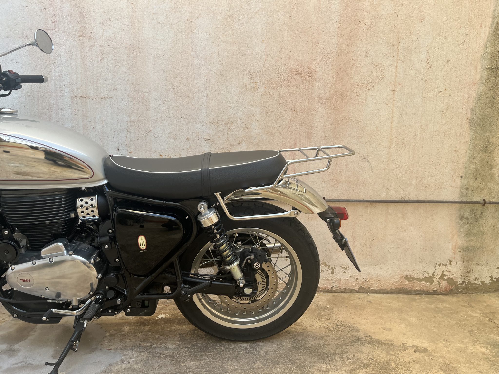 Rear Luggage Rack For BSA Goldstar 650 Chrome La Poderosa Goods rear-luggage-rack-for-bsa-goldstar-650-chrome-la-poderosa-goods