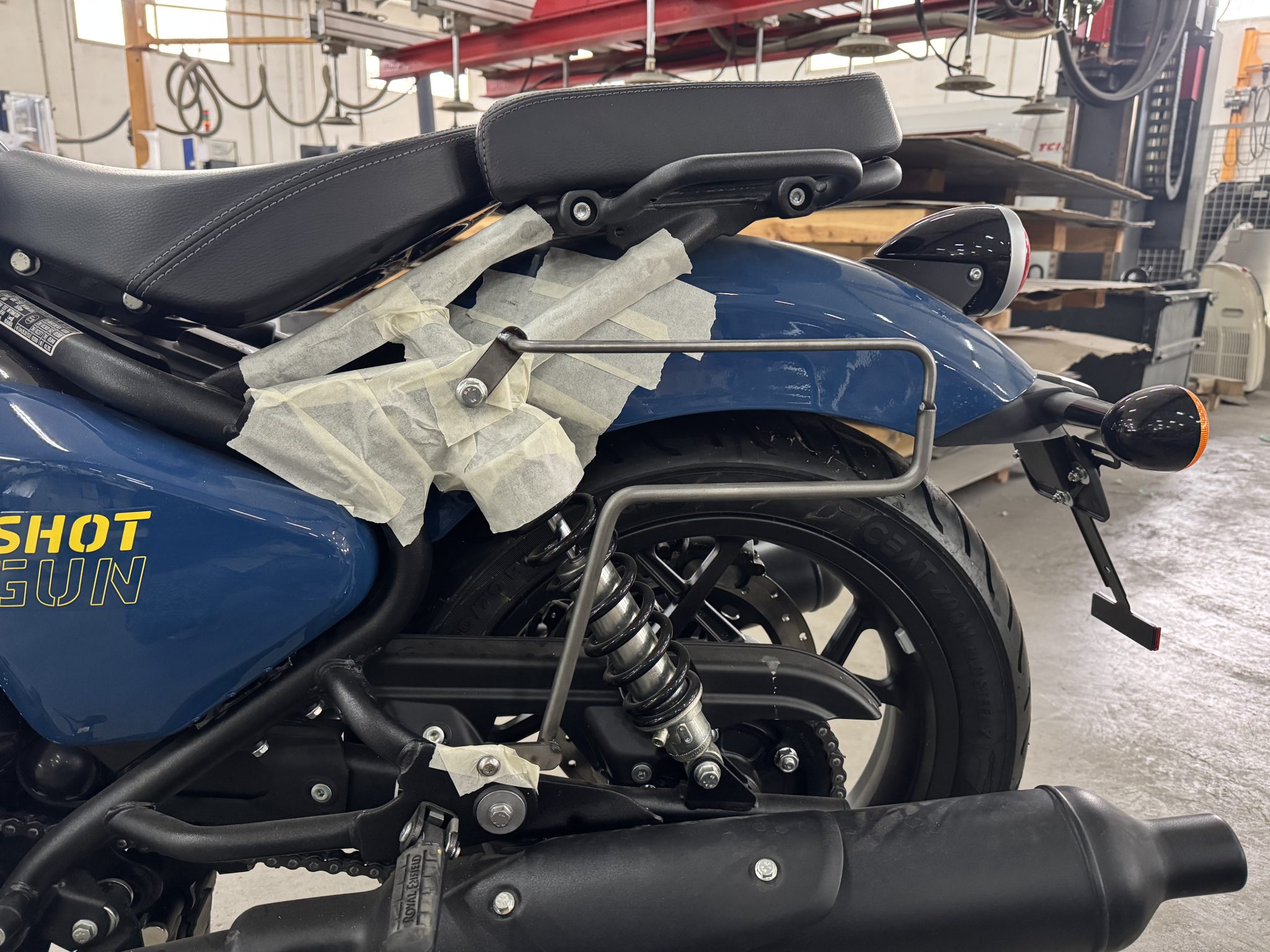 Heavy duty saddlebag rack (Both Sides) Royal Enfield Shotgun 650 ...
